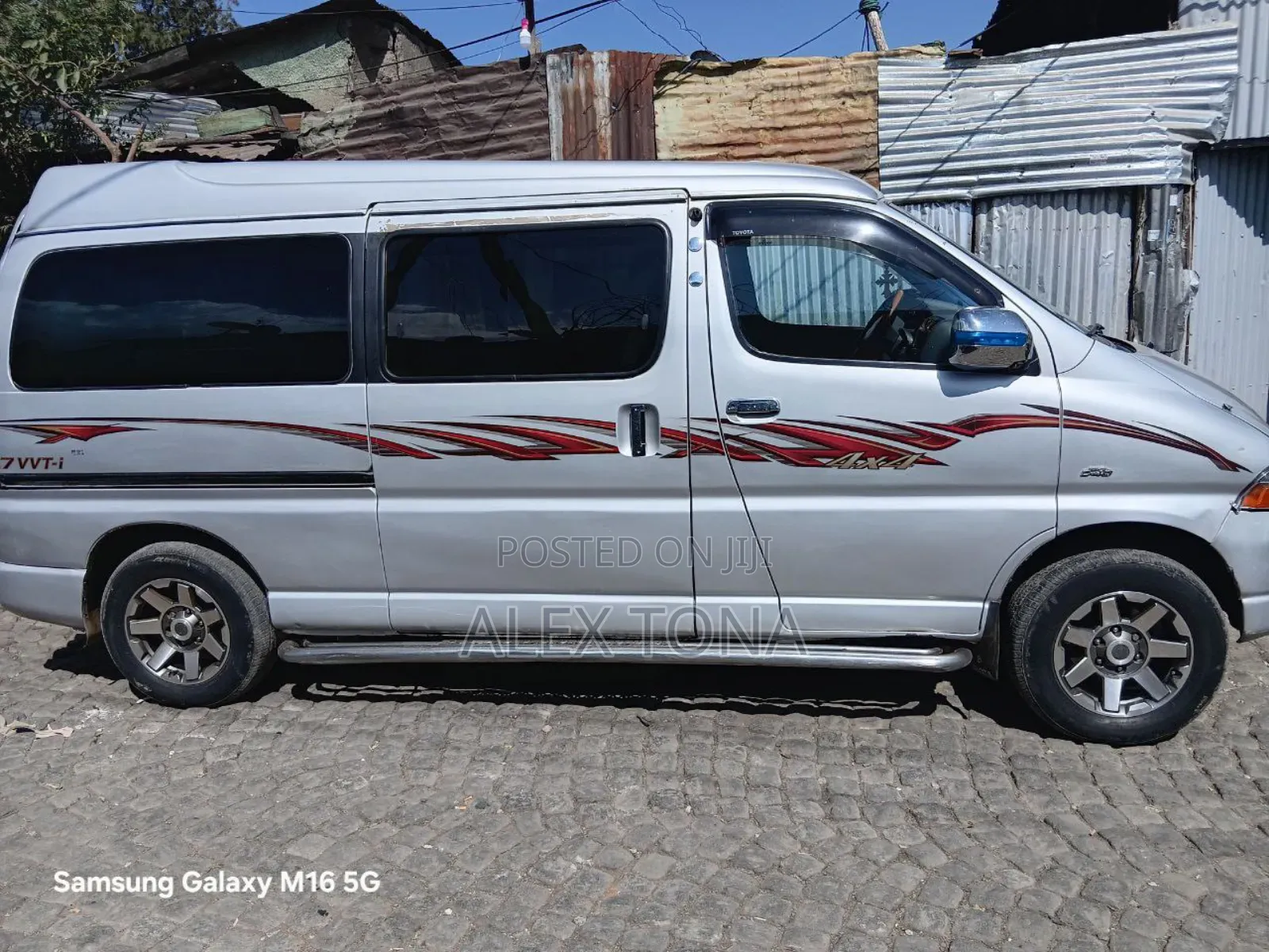 Toyota HiAce 2006