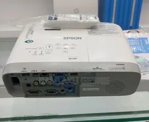 Brand New Epson Projector With Manual Model Eb-X39
