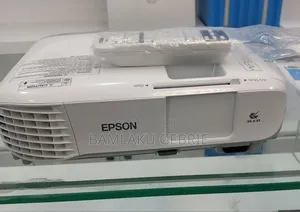 Brand New Epson Projector With Manual Model Eb-X39