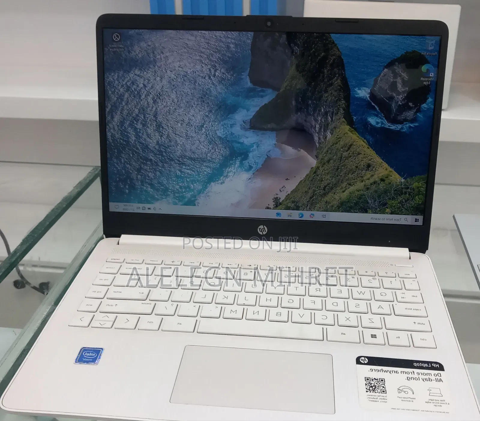 New Laptop HP Stream Notebook 4GB Intel Celeron SSD 60GB