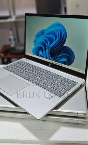 New Laptop HP 250 G10 16GB Intel Core I5 SSD 512GB