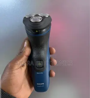 Philips Aquatouch Shaver 1000 Wet or Dry Electric Shaver.
