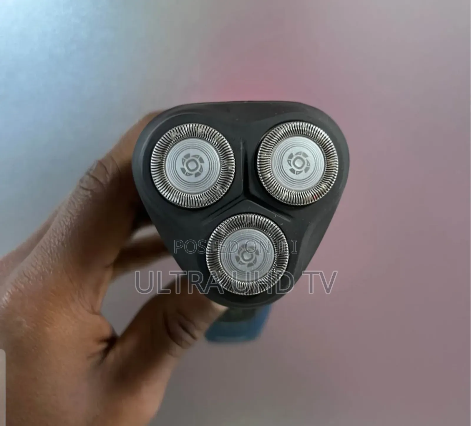 Philips Aquatouch Shaver 1000 Wet or Dry Electric Shaver.