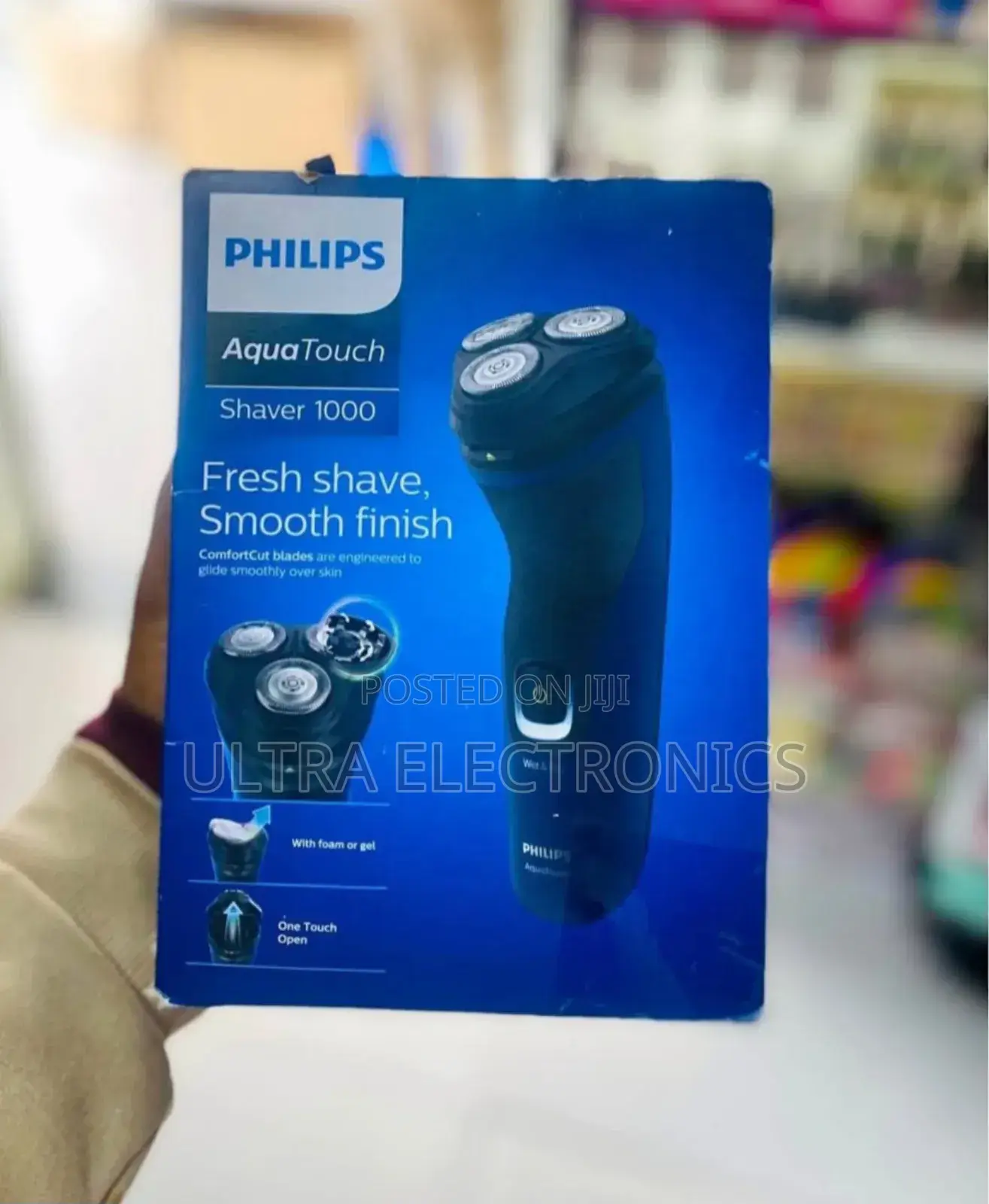 Philips Aquatouch Shaver 1000 Wet or Dry Electric Shaver. It Features