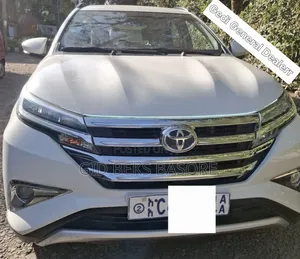 Toyota Rush 2023 White