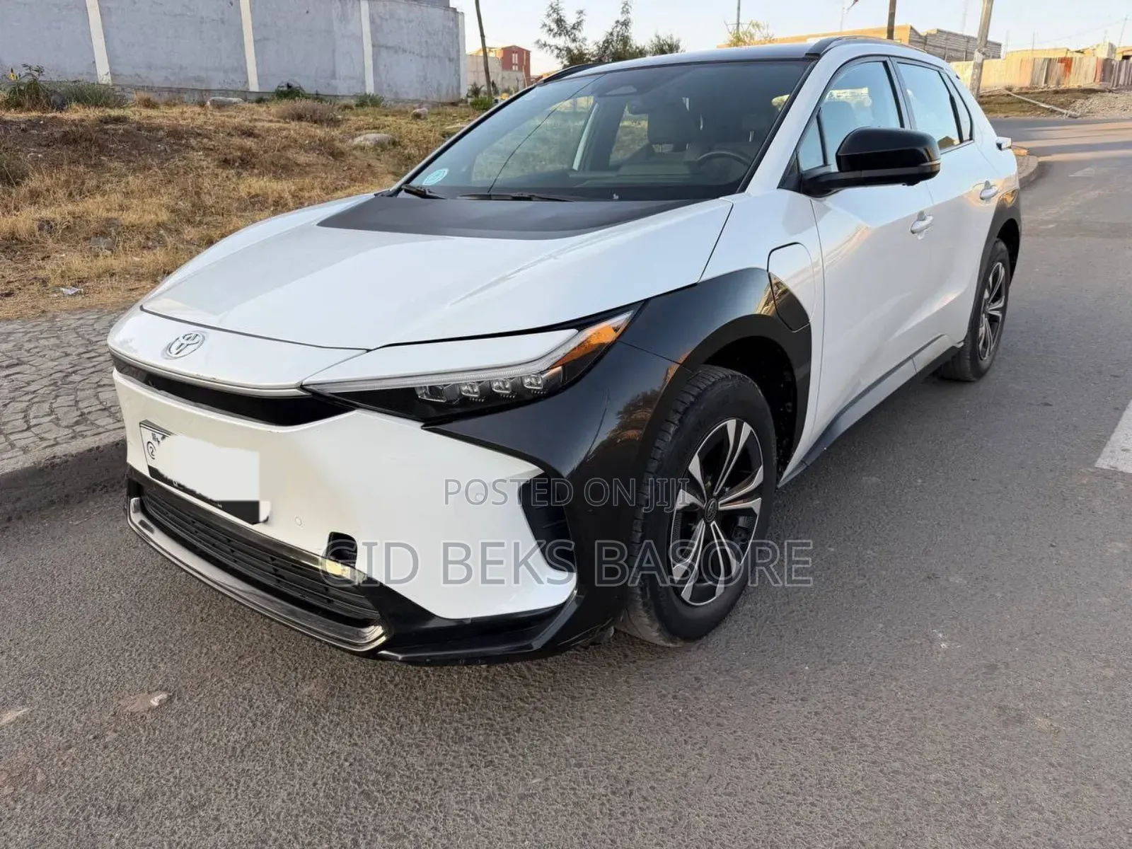 Toyota bZ4X 2023 White