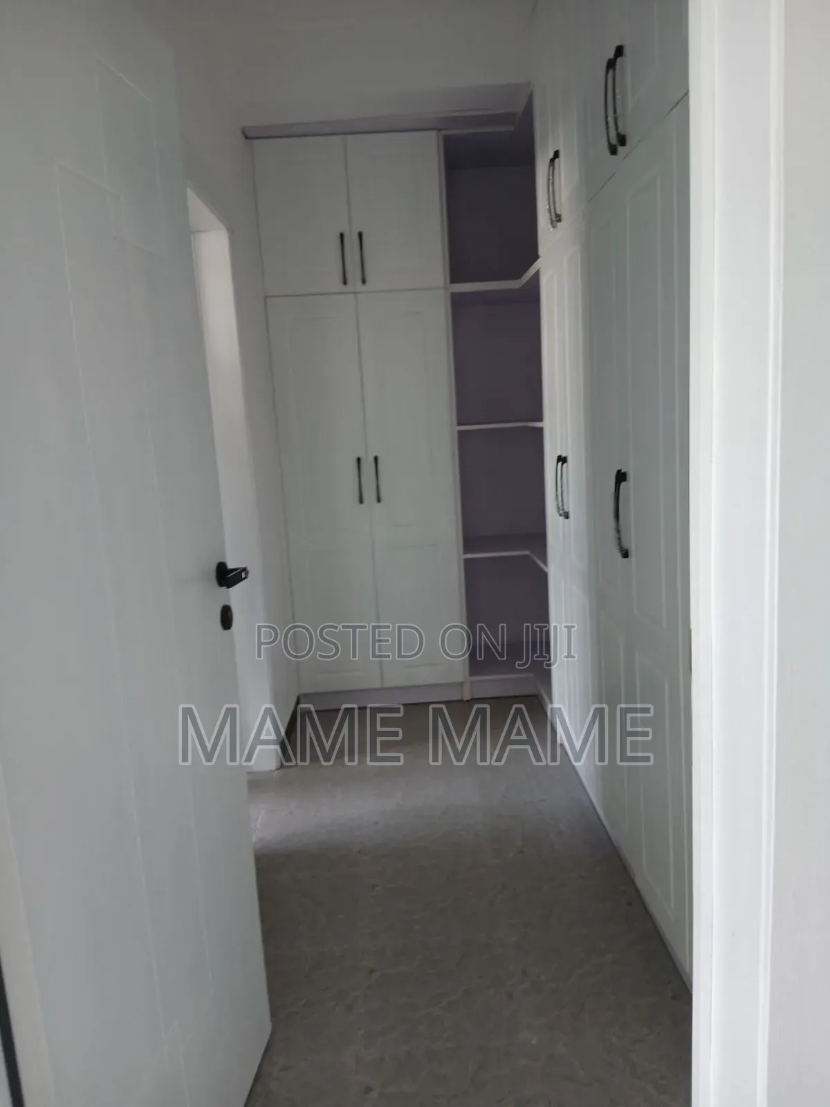 7bdrm House in Addis Abeba, Bole for sale