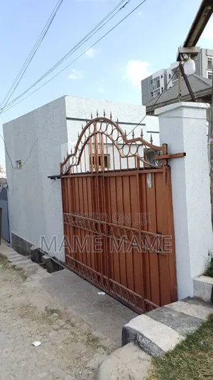 3bdrm House in Addis Abeba, Bole for sale