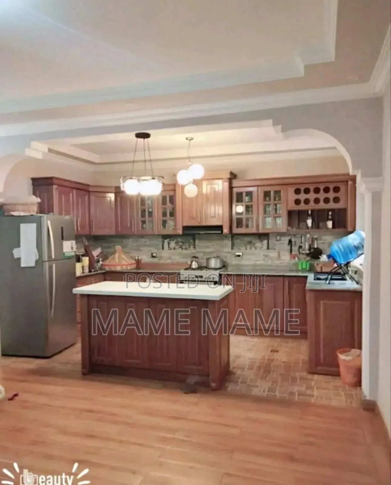 5bdrm House in Addis Abeba, Bole for sale