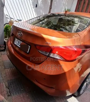 Hyundai Avante 2015 Brown
