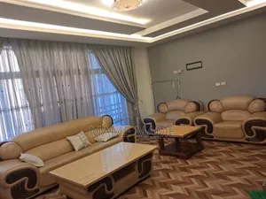 5bdrm House in Addis Abeba, Bole for sale