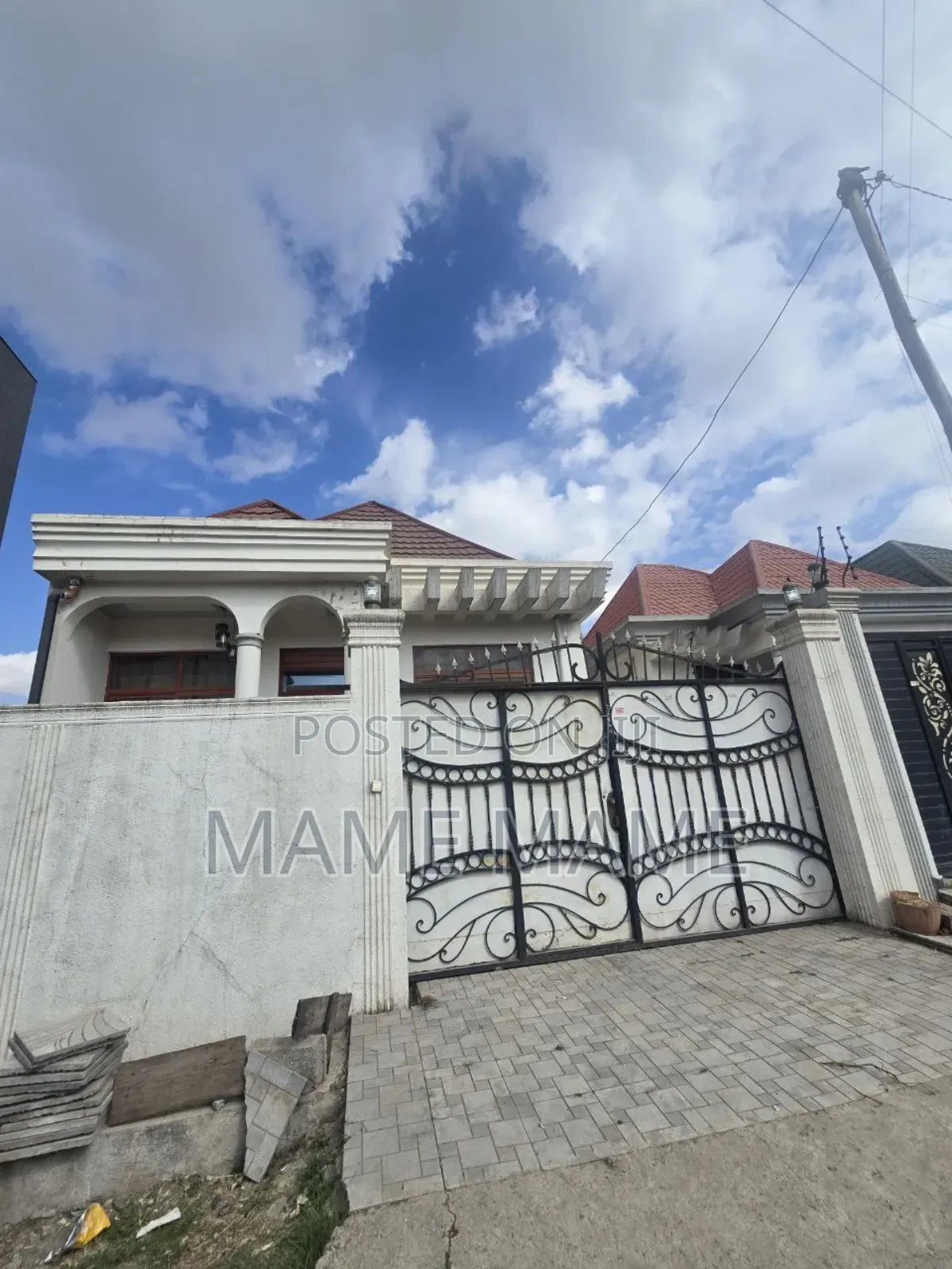 3bdrm Villa in Addis Abeba, Bole for sale