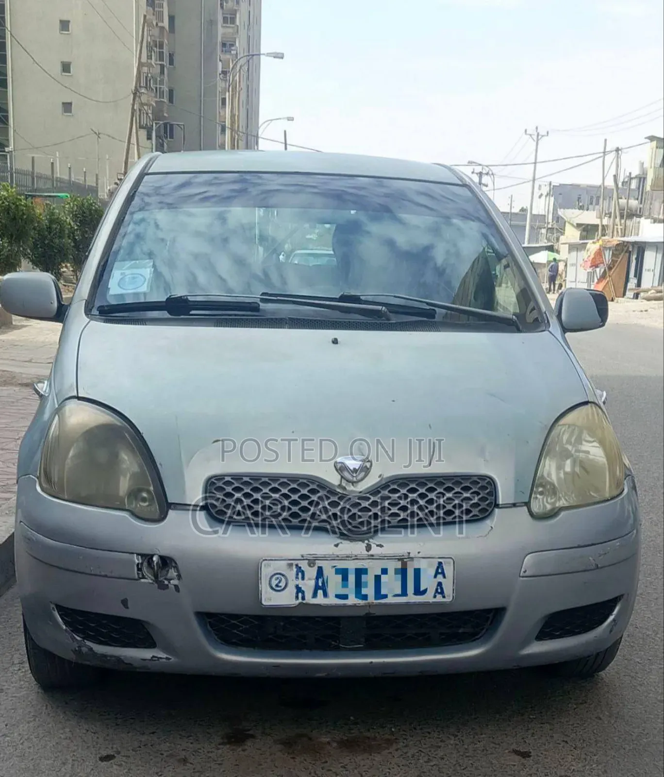 Toyota Vitz 2004 Silver