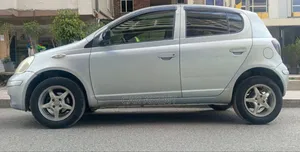 Toyota Vitz 2004 Silver
