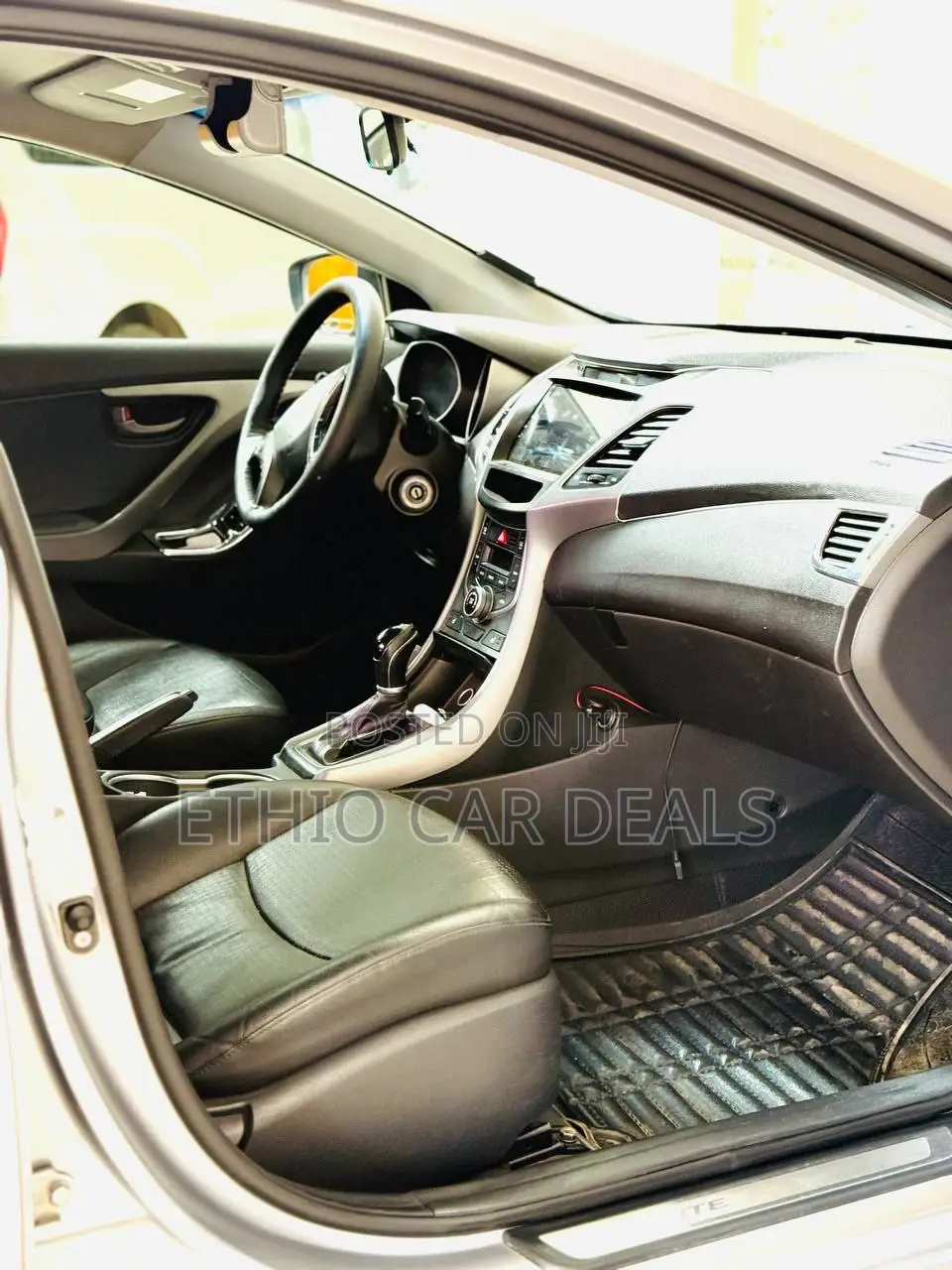 Hyundai Avante 2015 Silver