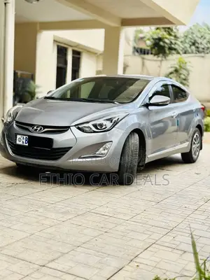 Hyundai Avante 2015 Silver