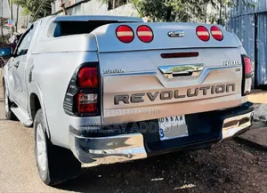 Toyota Hilux 2019 Silver