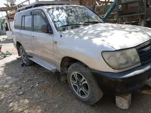 Toyota Land Cruiser 2000 Silver