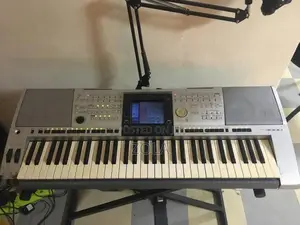 Yamaha PSR 3000