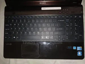Laptop Sony 4GB Intel Core I3 SSD 512GB