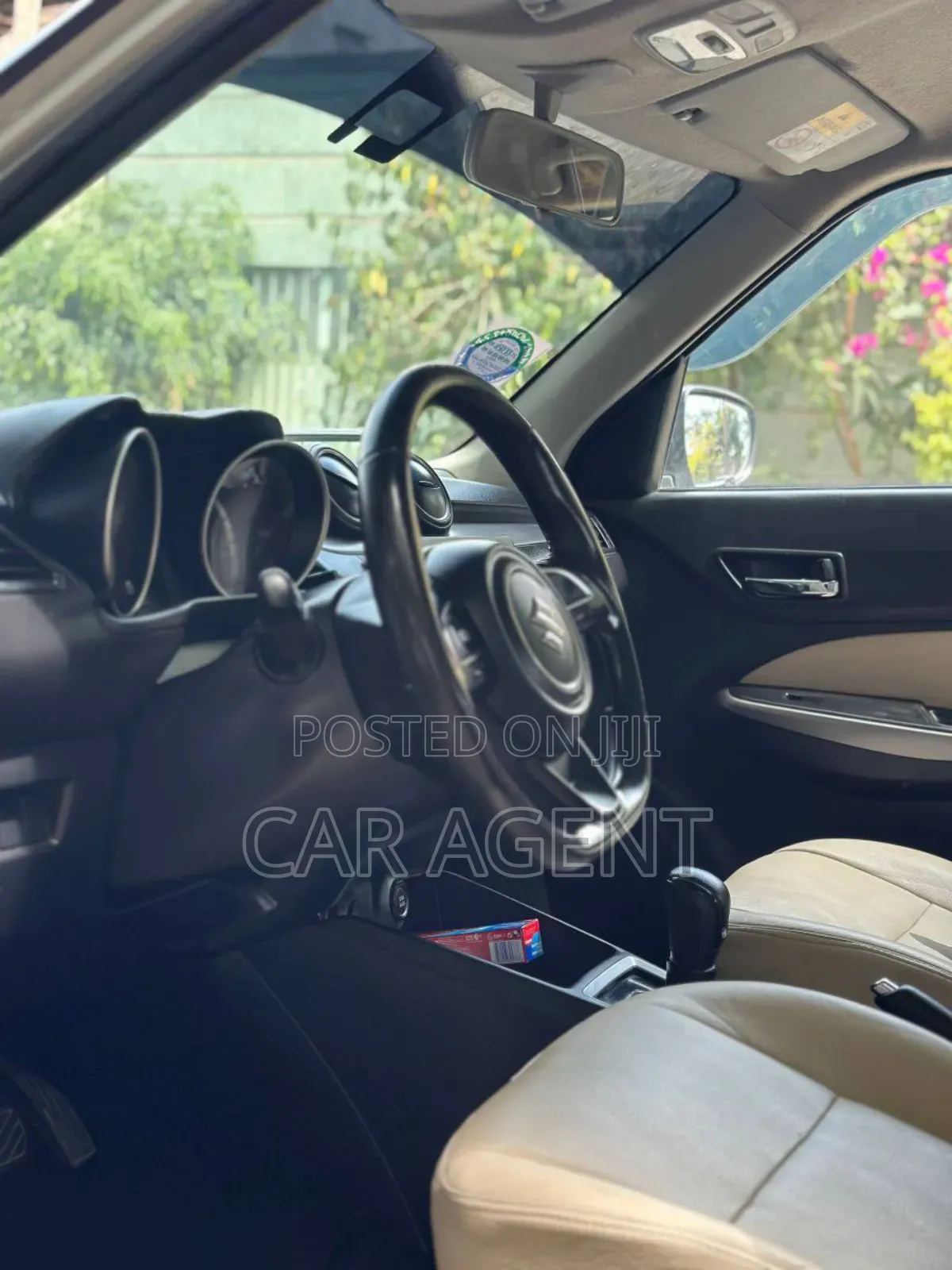 Suzuki Swift 2021 Silver