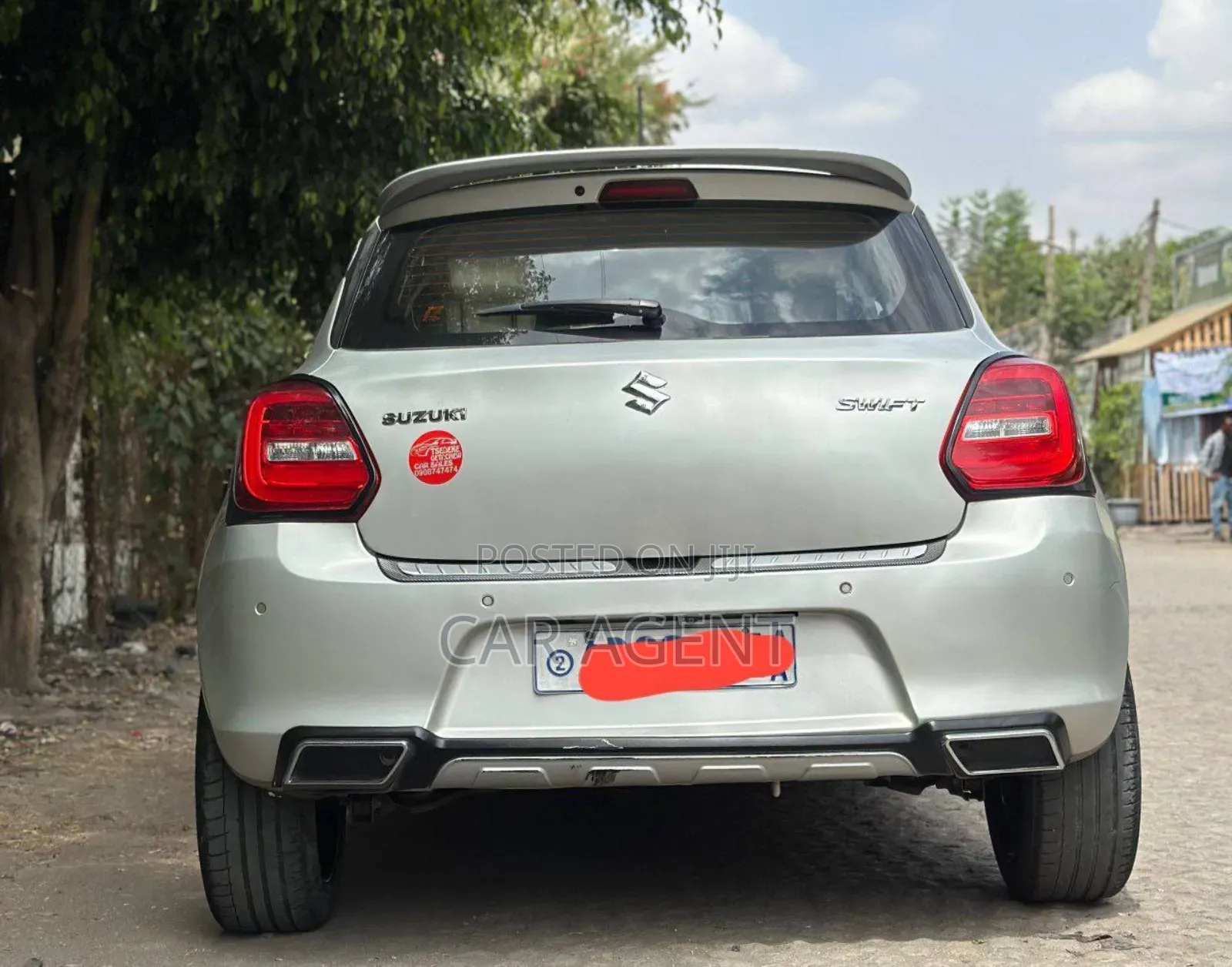 Suzuki Swift 2021 Silver