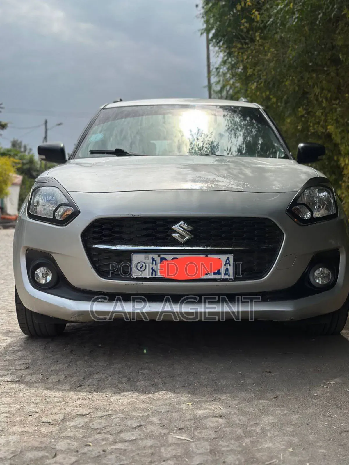 Suzuki Swift 2021 Silver