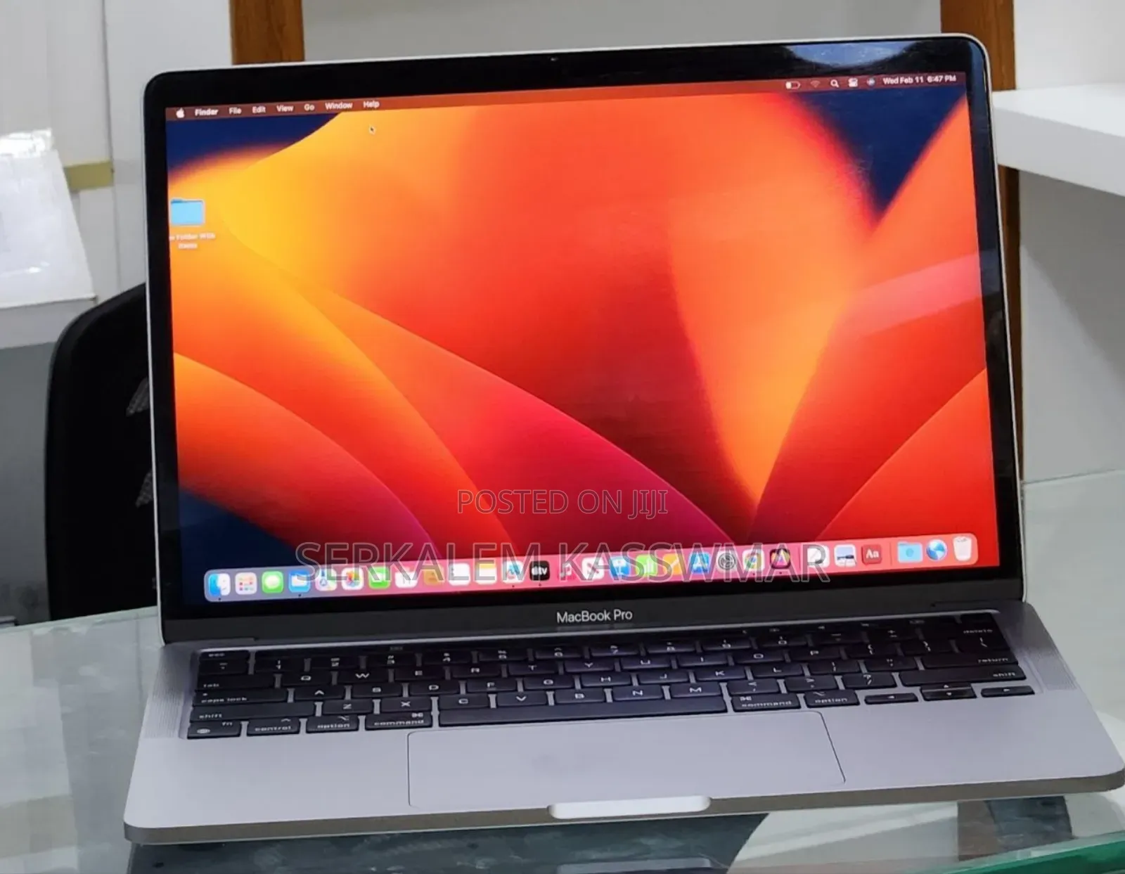 New Laptop Apple MacBook Pro 2022 M2 8GB Apple M2 SSD 256GB