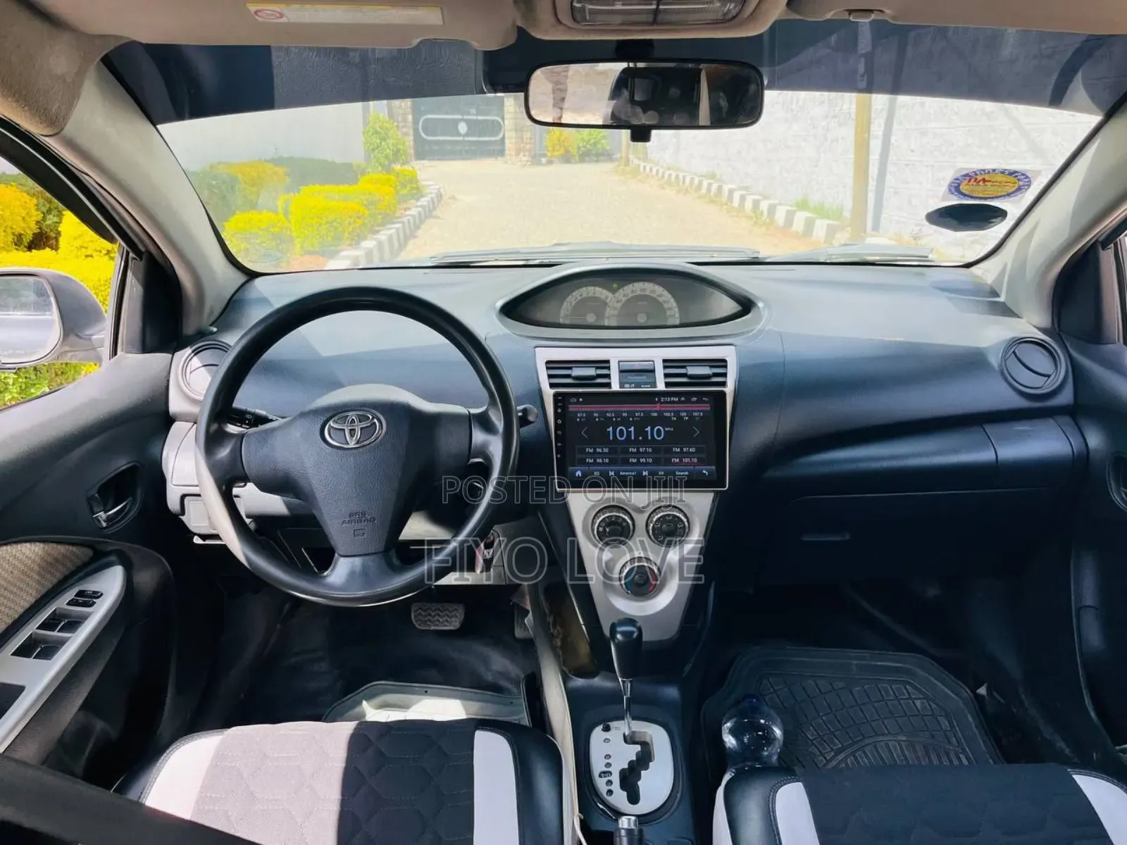 Toyota Yaris 2008 Silver