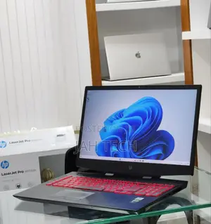 New Laptop HP Omen X 16GB Intel Core I7 SSHD (Hybrid) 1.5T
