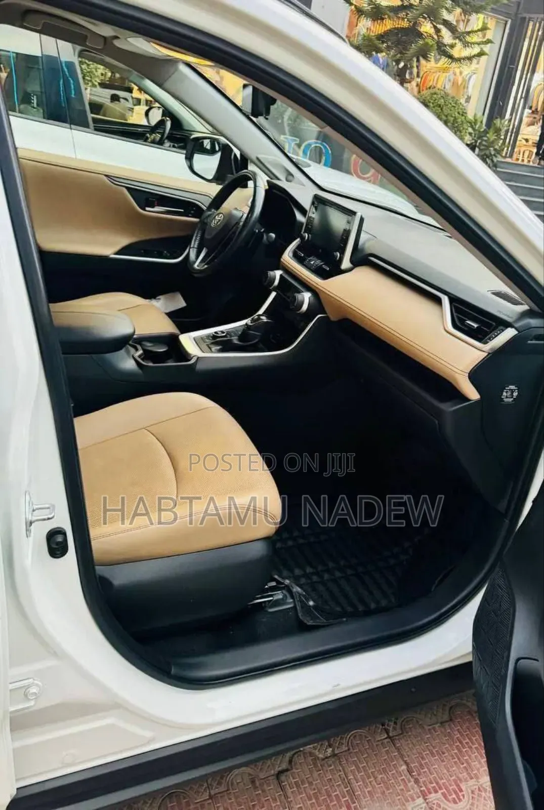 Toyota RAV4 2020 White