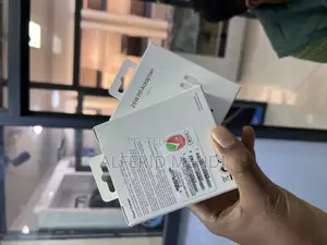 Samsung 25w Super Fast Charging Adapter