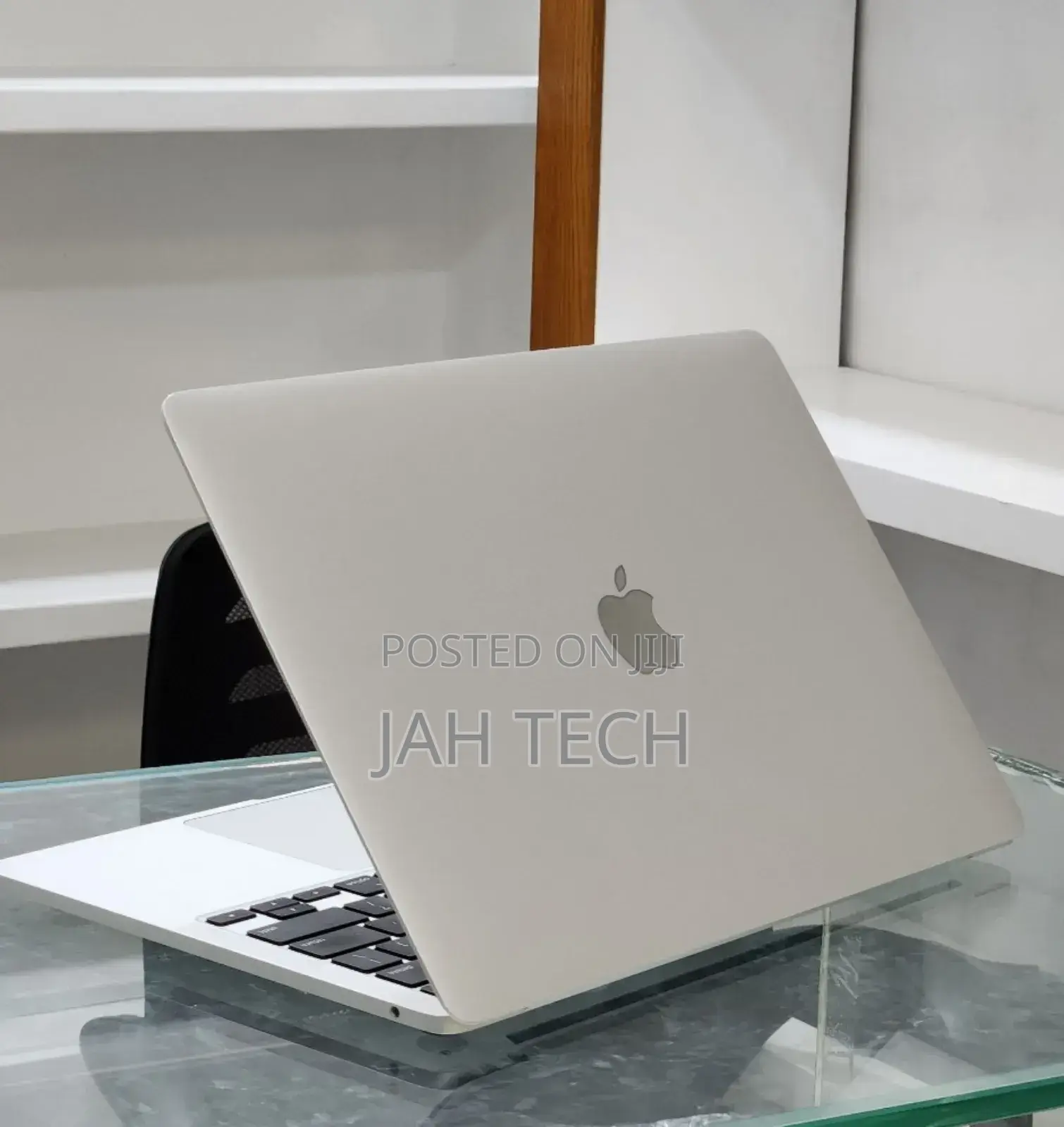 New Laptop Apple MacBook Pro M1 16GB Apple M1 SSD 512GB