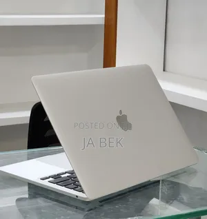 New Laptop Apple MacBook Pro M1 16GB Apple M1 SSD 512GB