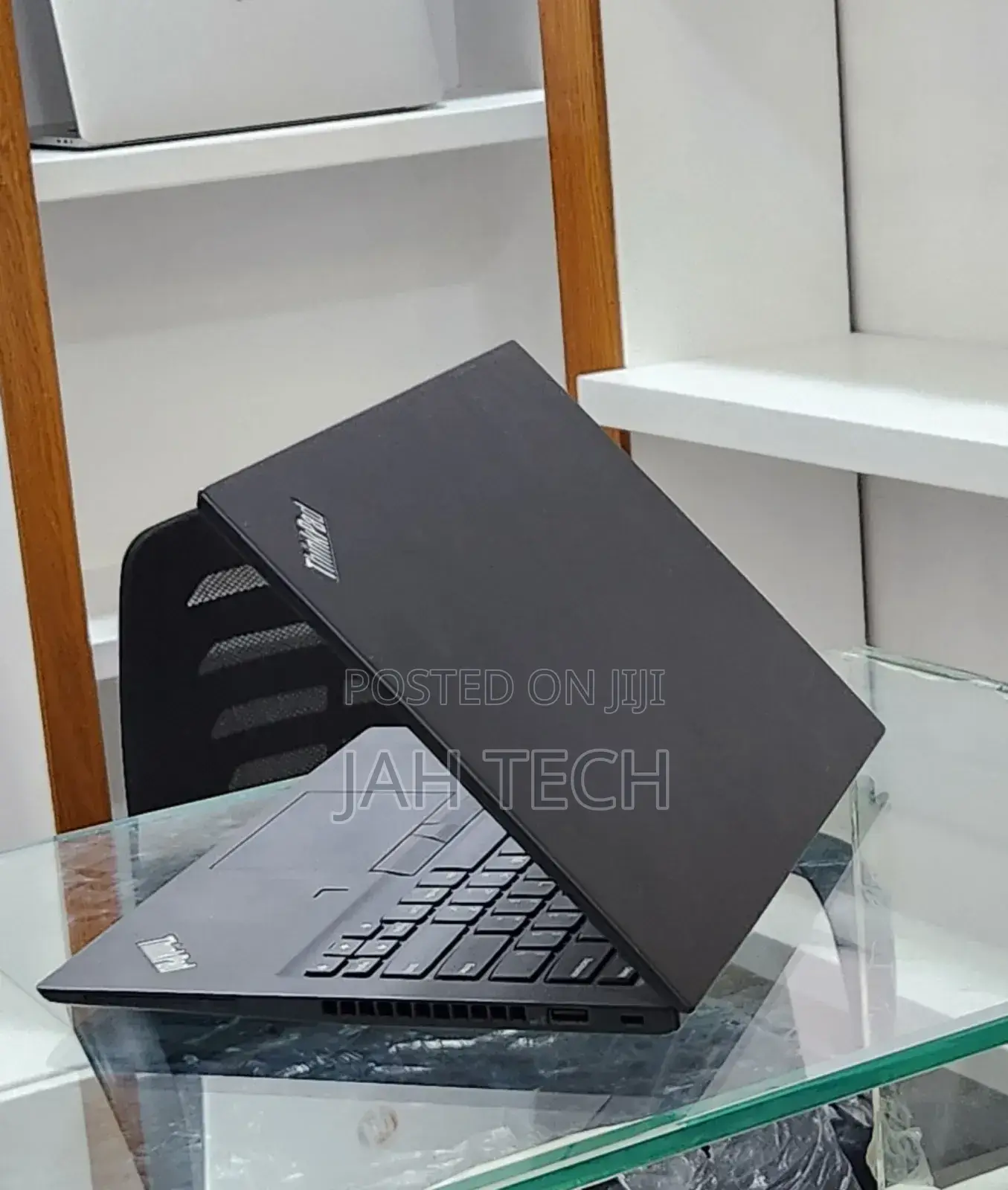 New Laptop Lenovo ThinkPad T495s 16GB AMD Ryzen 5 SSD 512GB