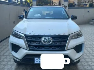 Toyota Fortuner 2020 Ivory