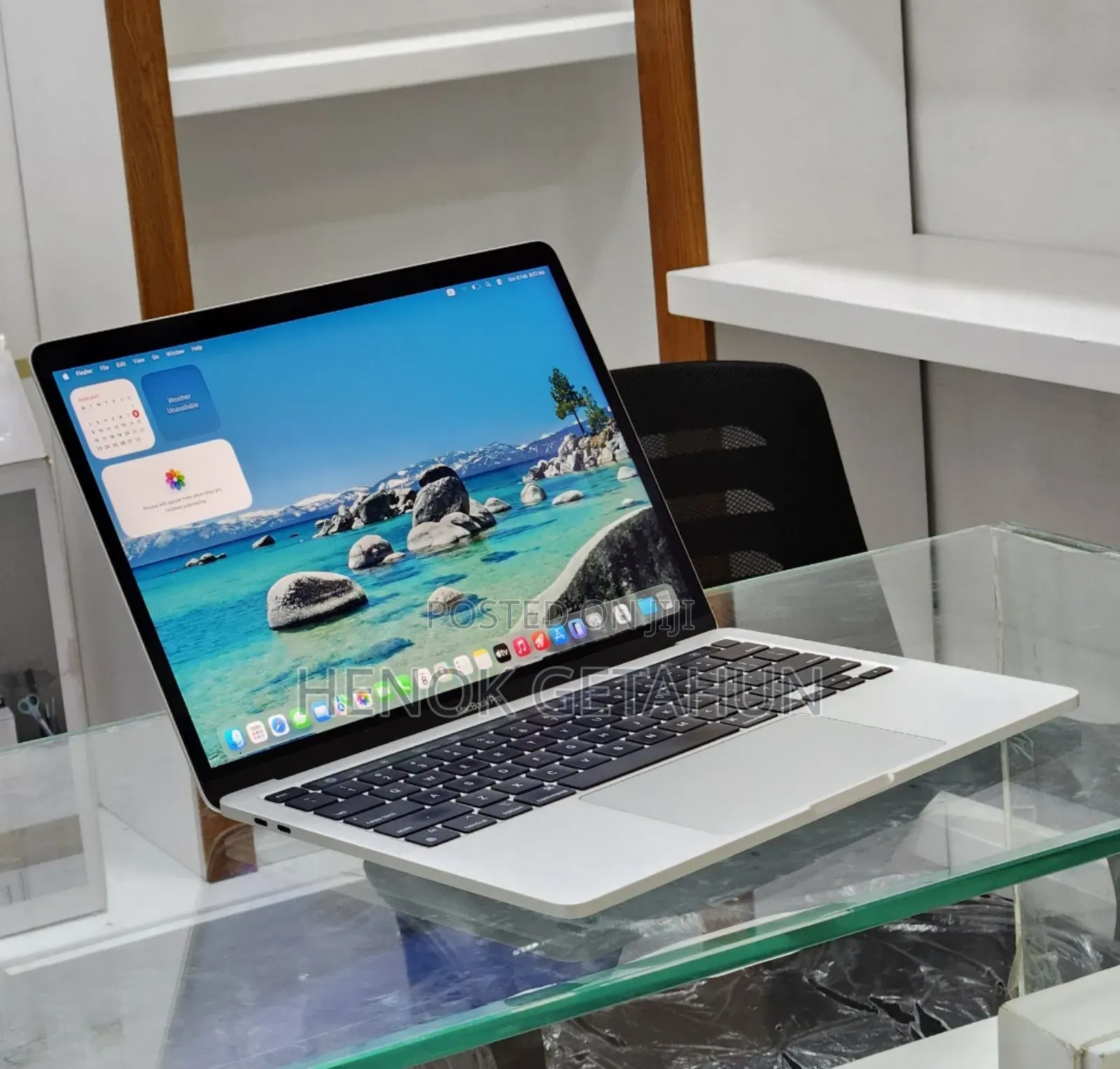 New Laptop Apple MacBook Pro M1 16GB Apple M1 Pro SSD 512GB