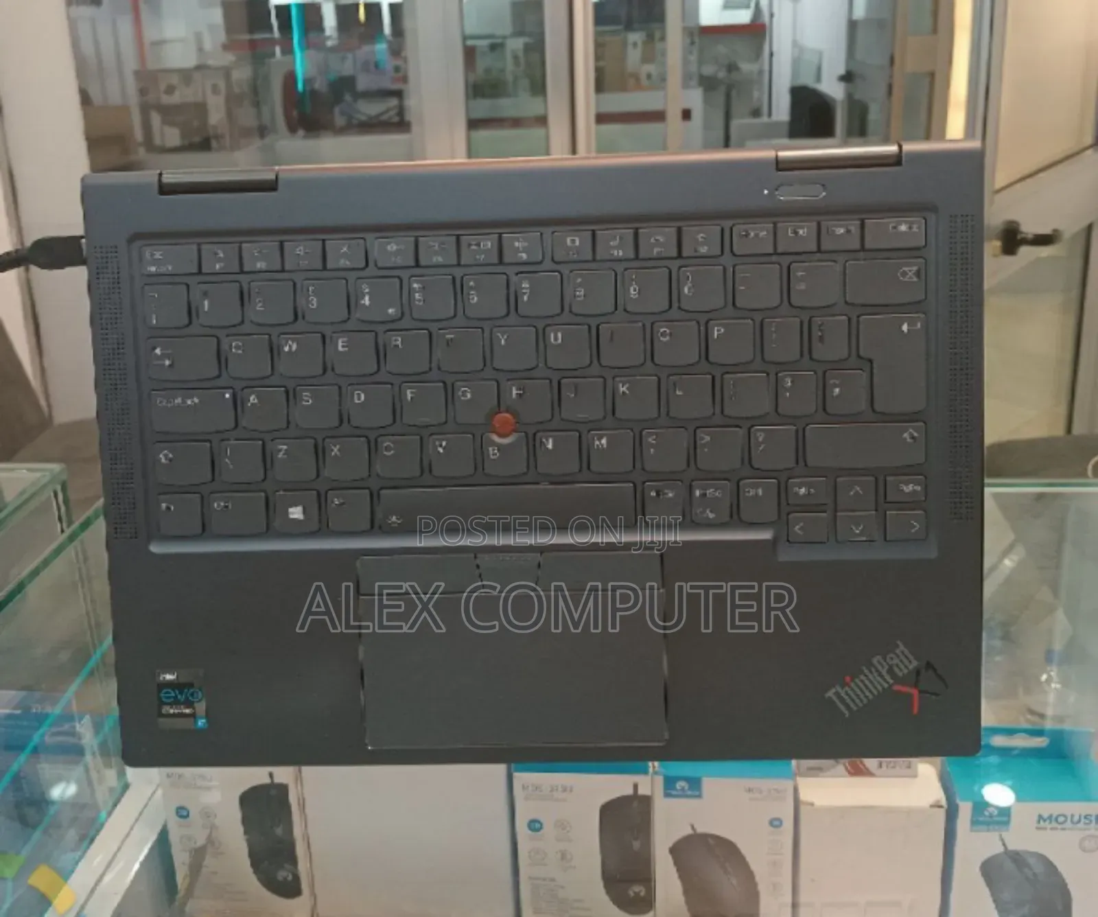 New Laptop Lenovo Thinkpad X1 Yoga 16GB Intel Core I7 SSD 512GB