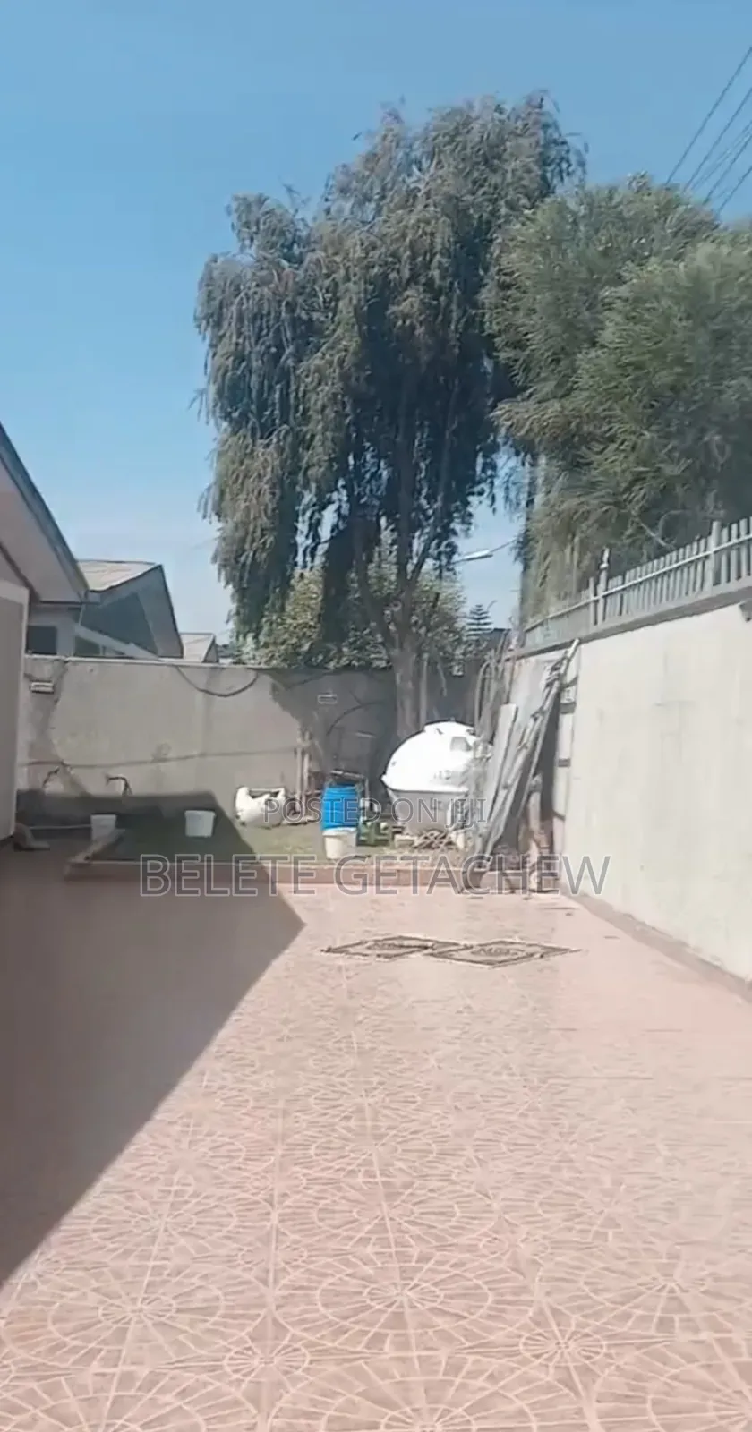 Sarbet, Land For Sale 305sqm