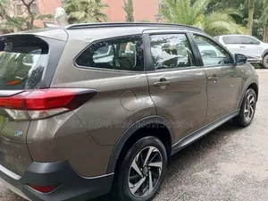 Toyota Rush 2023 Pink