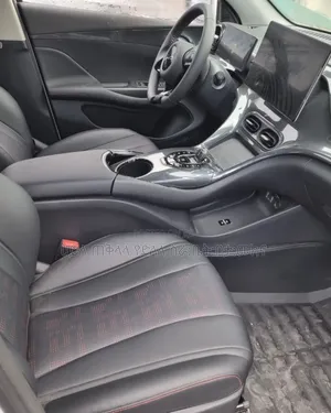 BYD E2 43 kWh 94 hp FWD 2025 Teal