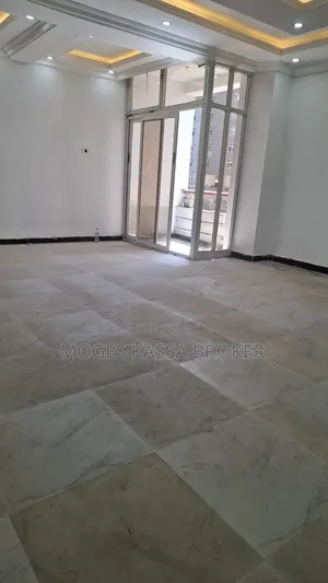 3bdrm Condo in አያት 40/60 መኖርያ ቤት, Yeka for sale