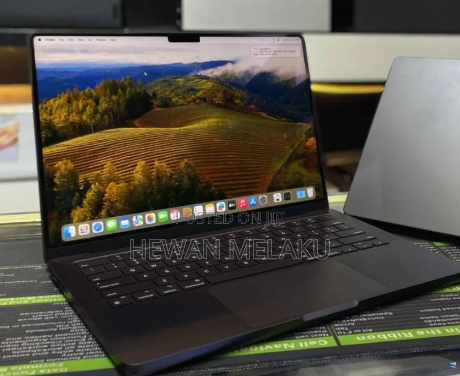 New Apple MacBook Pro 2023 M3 Max 14-Inch 64GB Apple M3 Max SSD 1T