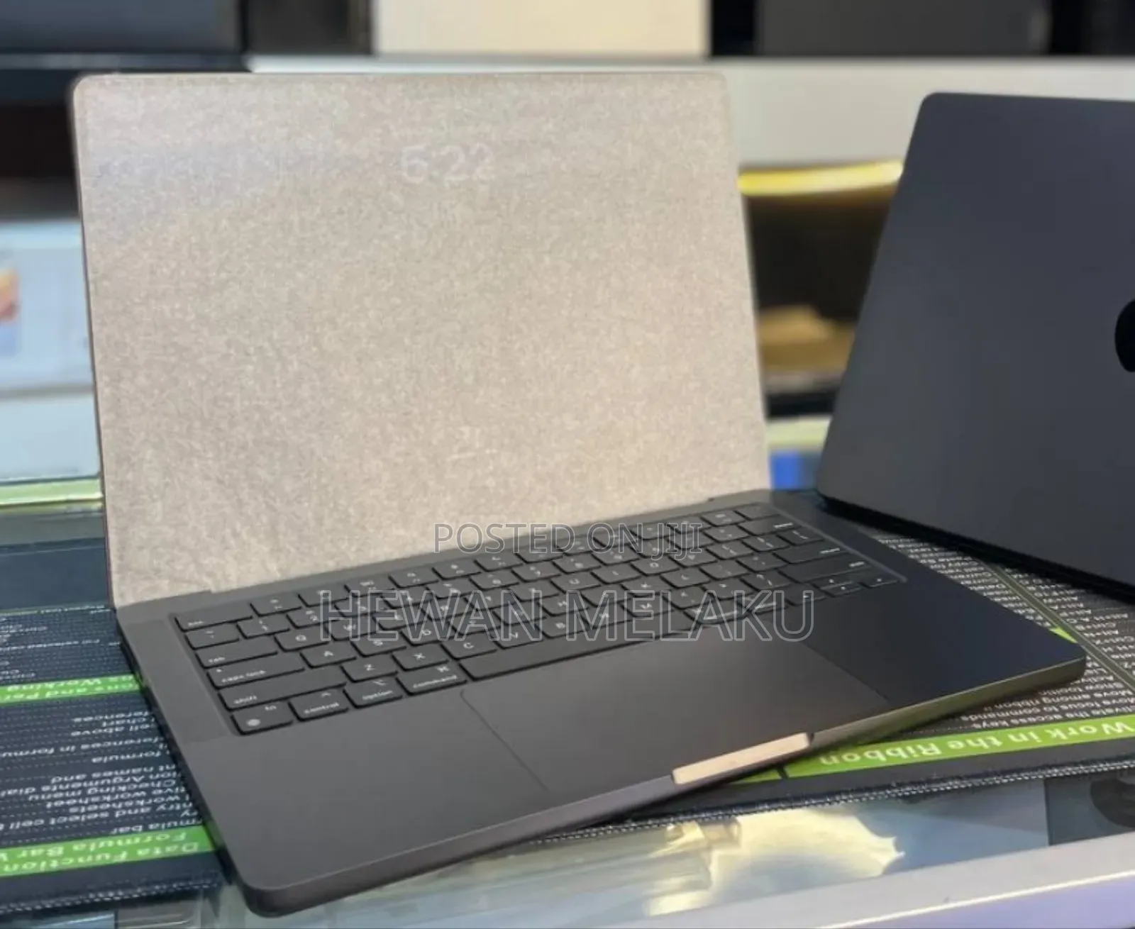 New Apple MacBook Pro 2023 M3 Max 14-Inch 64GB Apple M3 Max SSD 1T