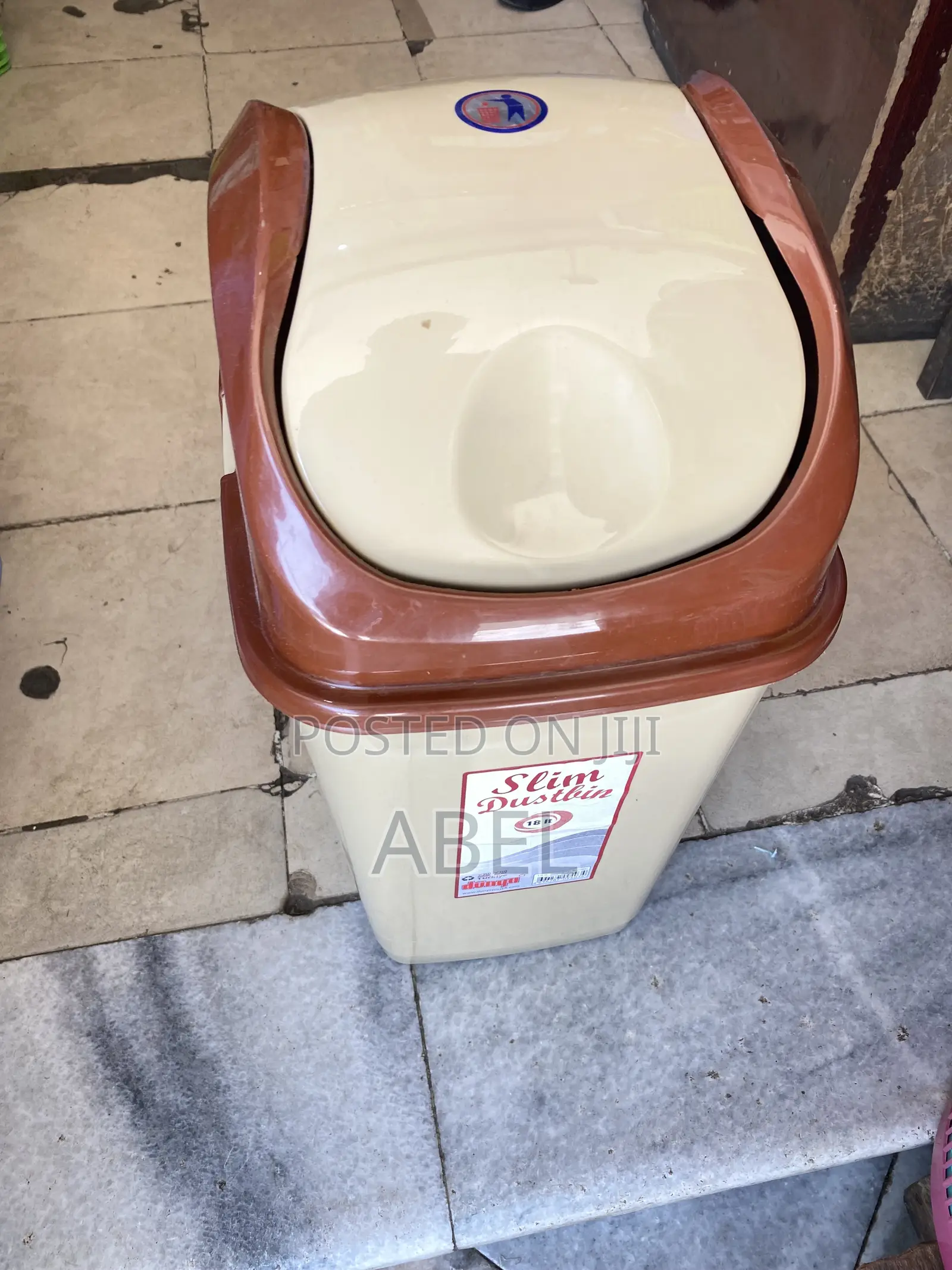 35liter Swing Dust Bin Keep Your Space Clean