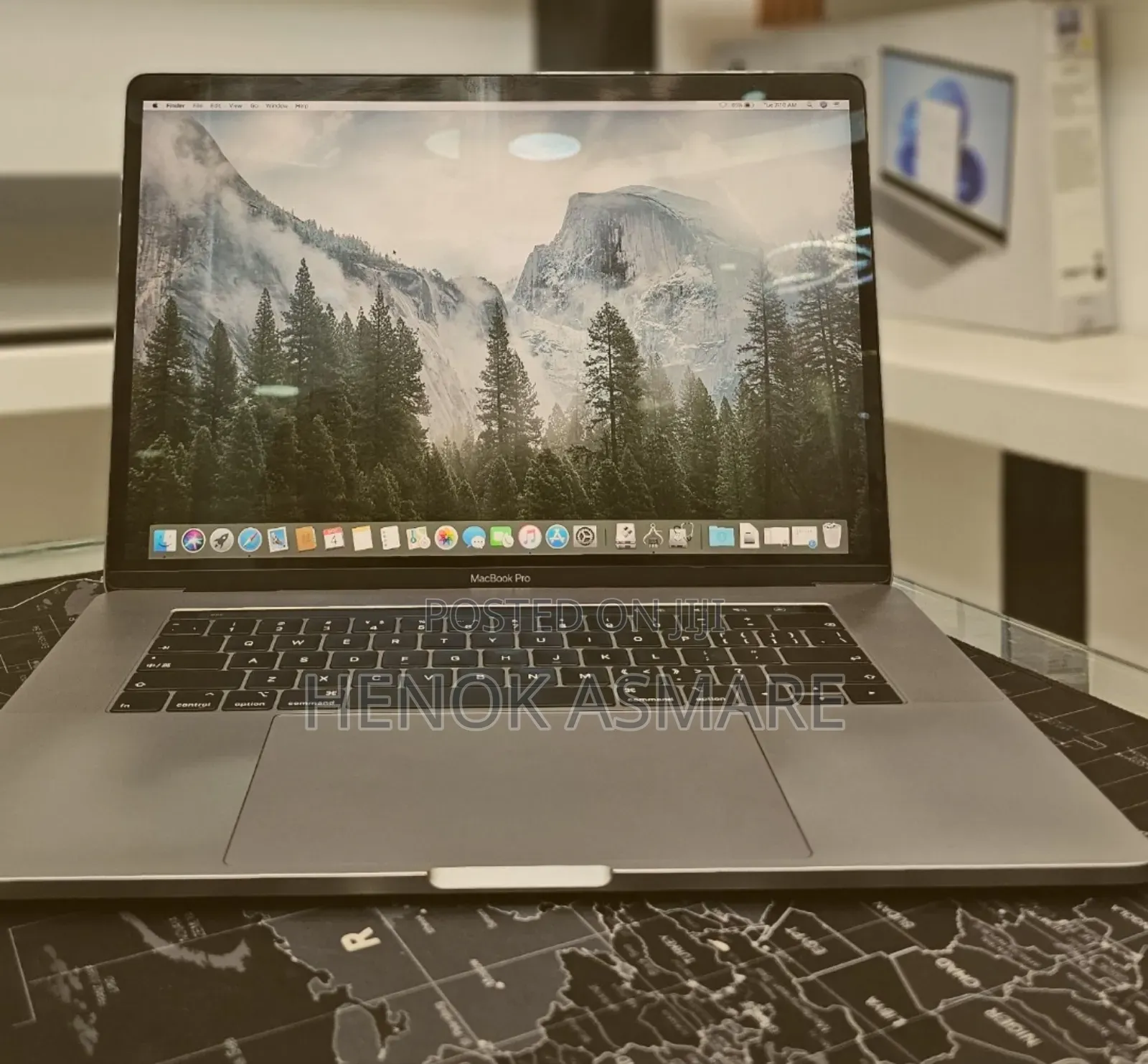 New Laptop Apple MacBook Pro 2019 16GB Intel Core I9 SSD 512GB