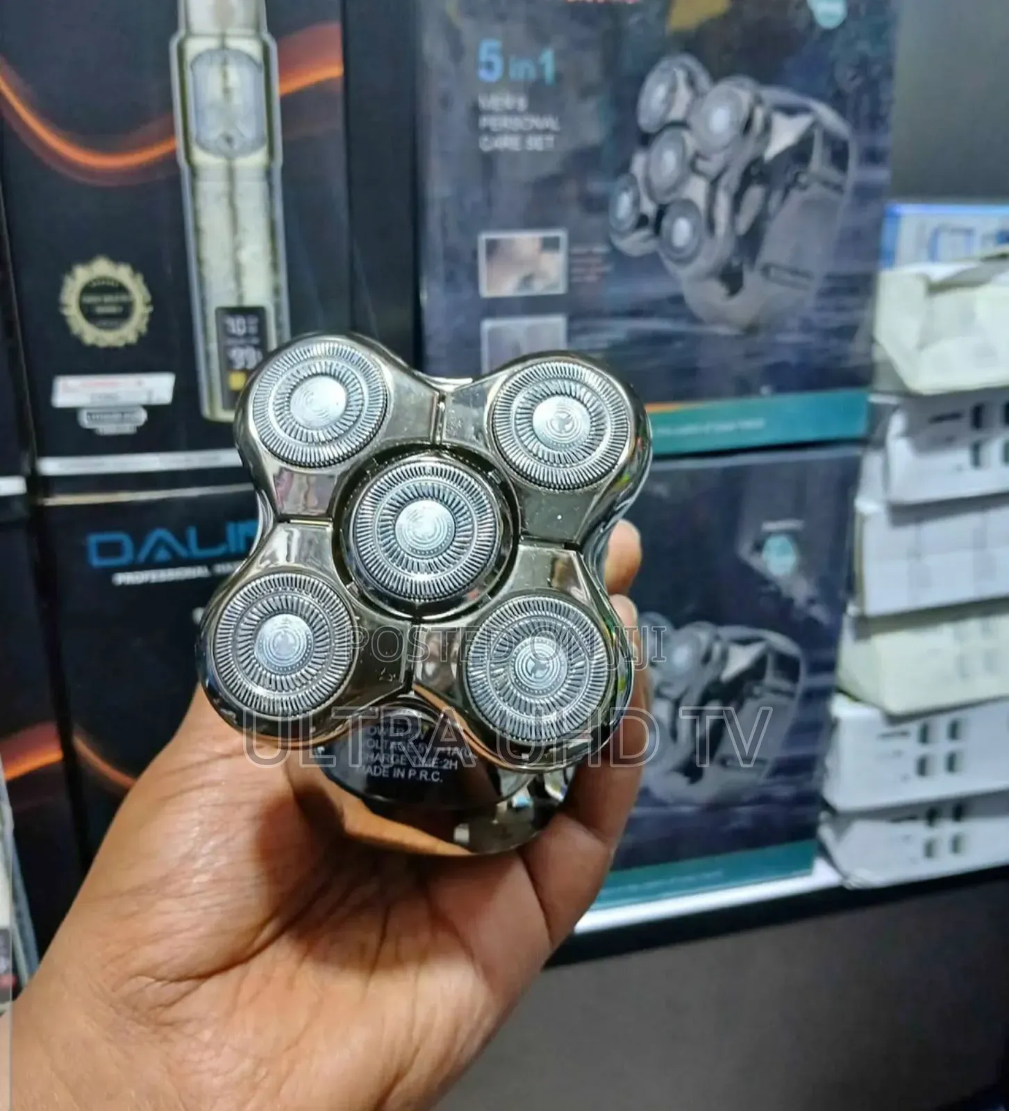 ሼቨር Lac Laichy L-803 5-in-1 Men's Personal Care Set.