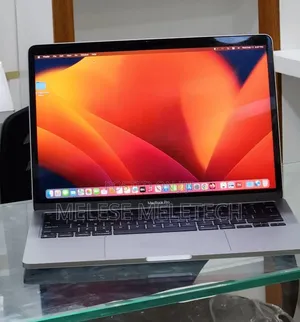 New Laptop Apple MacBook Pro 2022 M2 8GB Apple M2 SSD 256GB