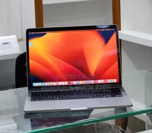 New Laptop Apple MacBook Pro 2022 M2 32GB Apple M2 SSD 256GB