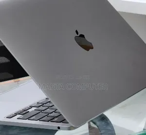 New Laptop Apple MacBook Pro 2022 M2 8GB Apple M2 SSD 256GB